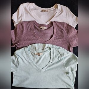 LOFT V-neck short sleeve shirts